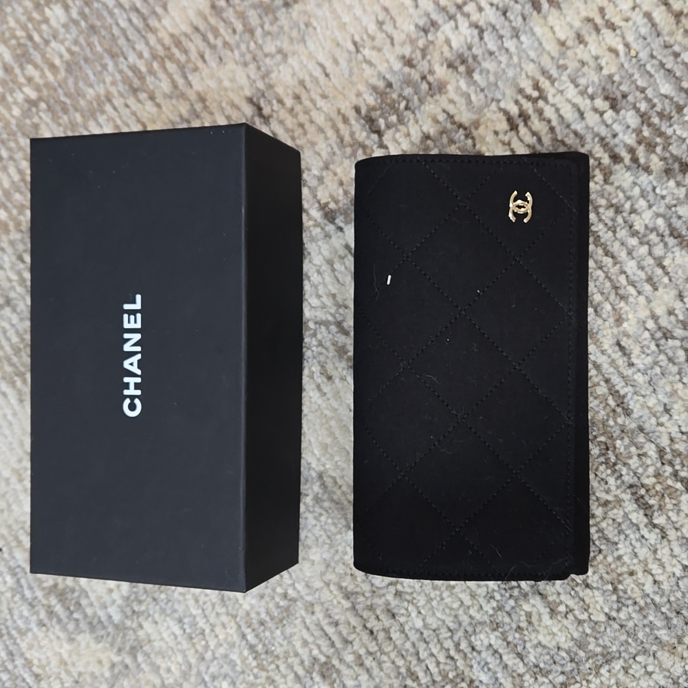 NWT CHANEL SUNGLASS CASE!